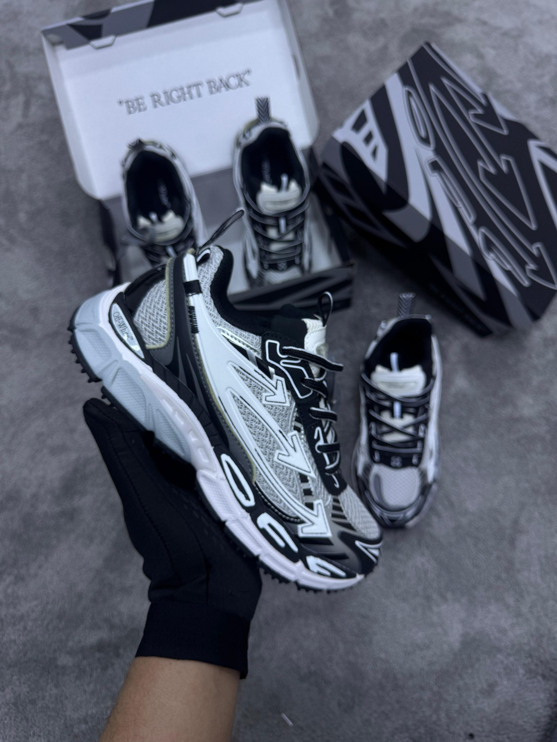 OFF-WHITE Be Right