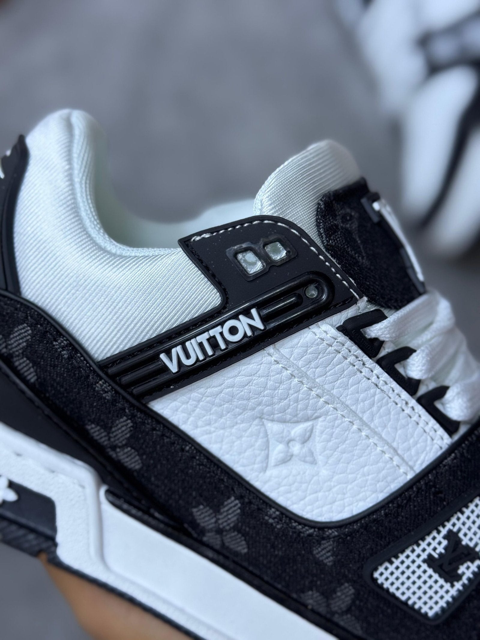 Louis Vuitton Trainer ( Negro )