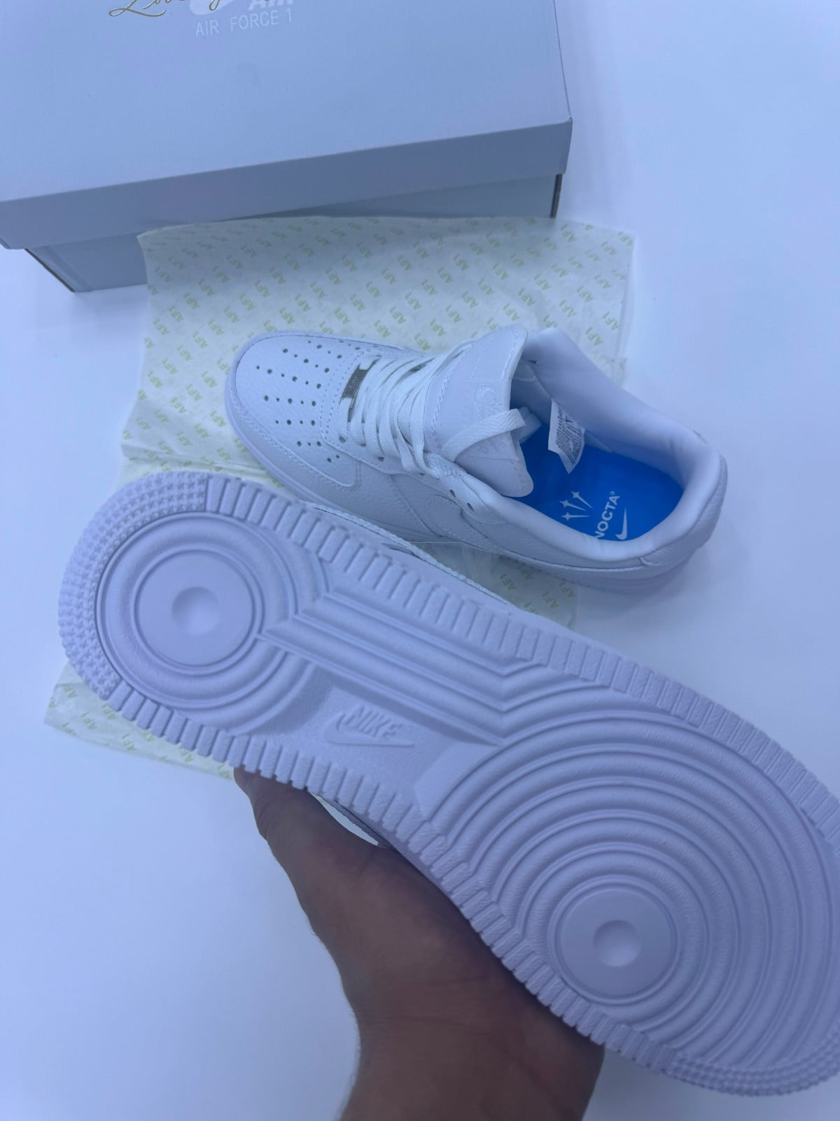 Nike Air Force 1 x NOCTA (Blancas)