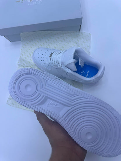 Nike Air Force 1 x NOCTA (Blancas)
